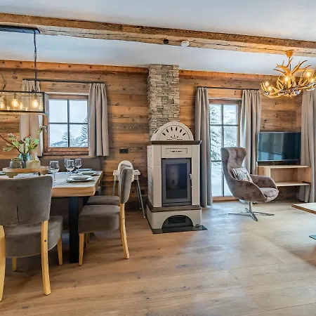 Luxurious Chalet In Katschberghãhe With Balcony *